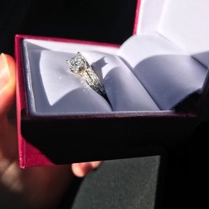 {SOLD} 1 carat princess cut dia engagement ring